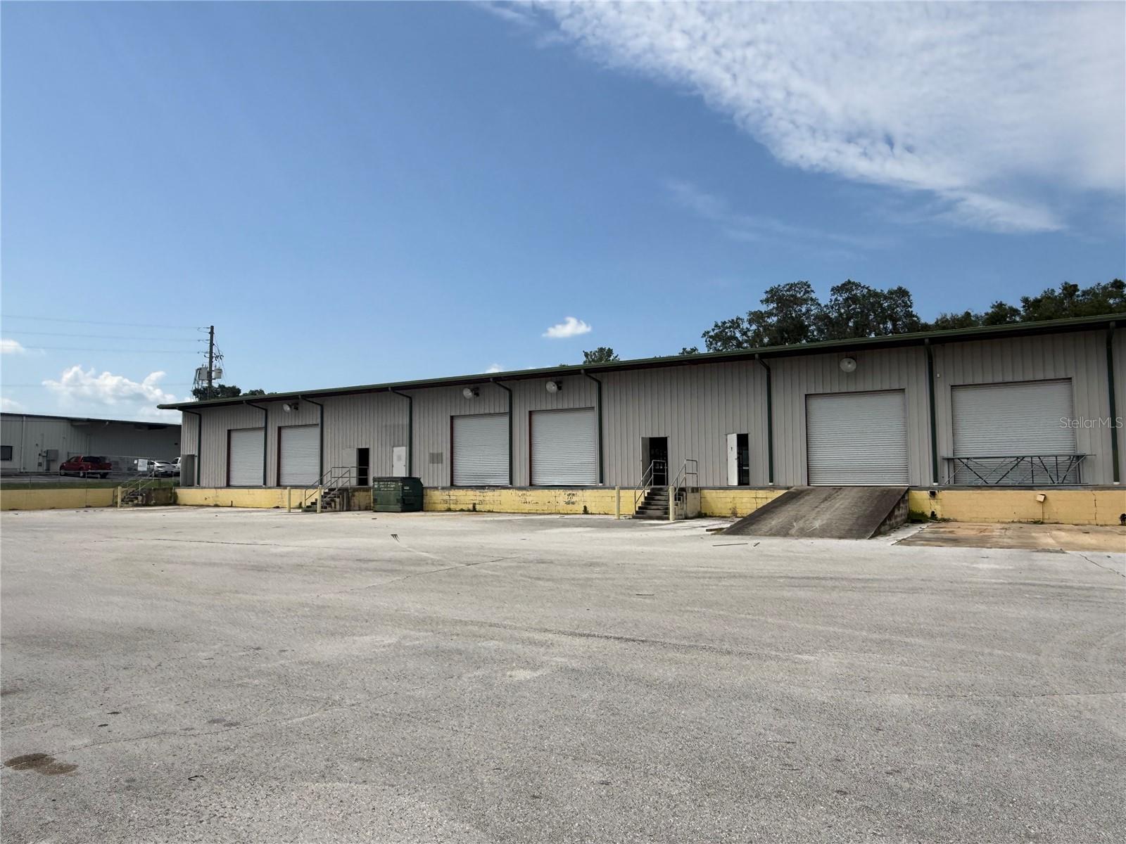 5042 W HIGHWAY 40 101