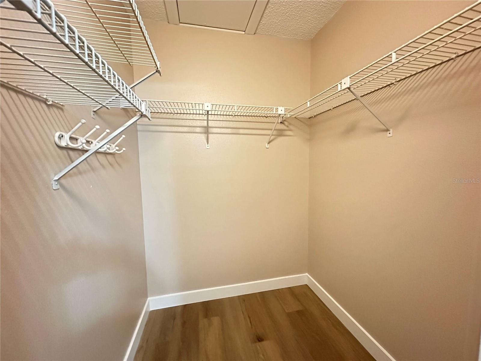 LAKES UNIT 2 PH 4 - Residential