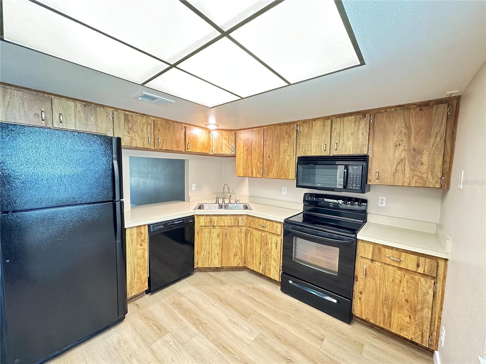 LAKES UNIT 2 PH 4 - Residential