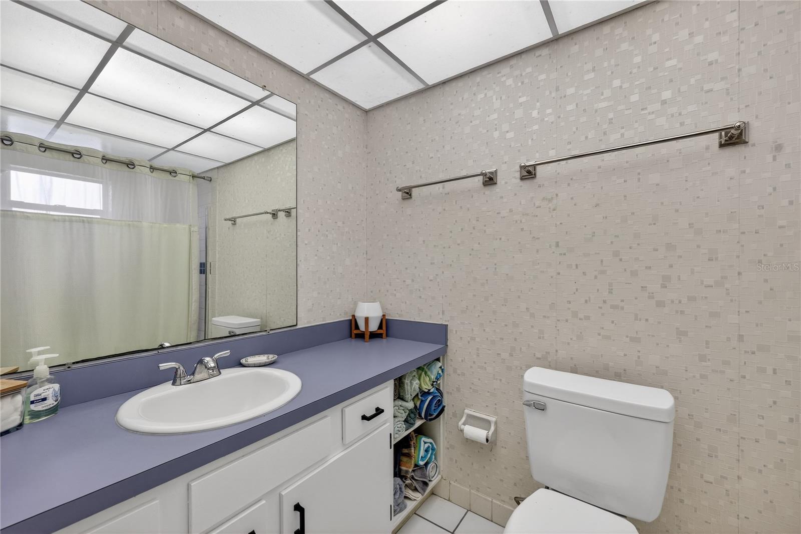 BURGUNDY UNIT TWO - Residential