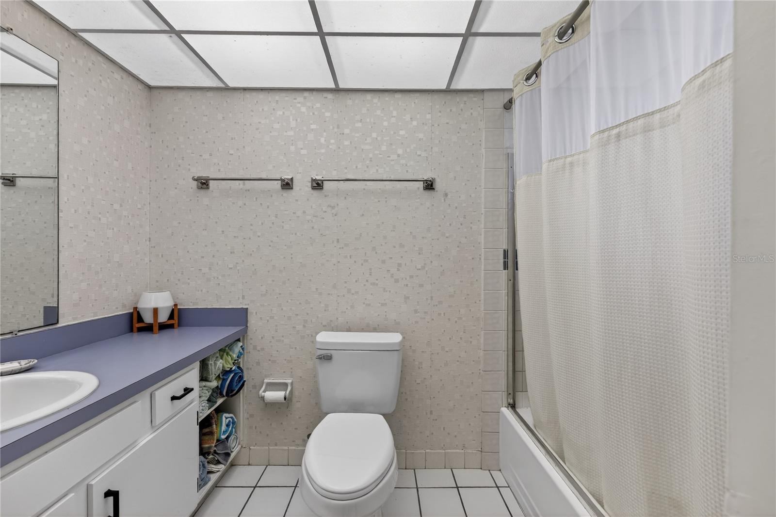 BURGUNDY UNIT TWO - Residential