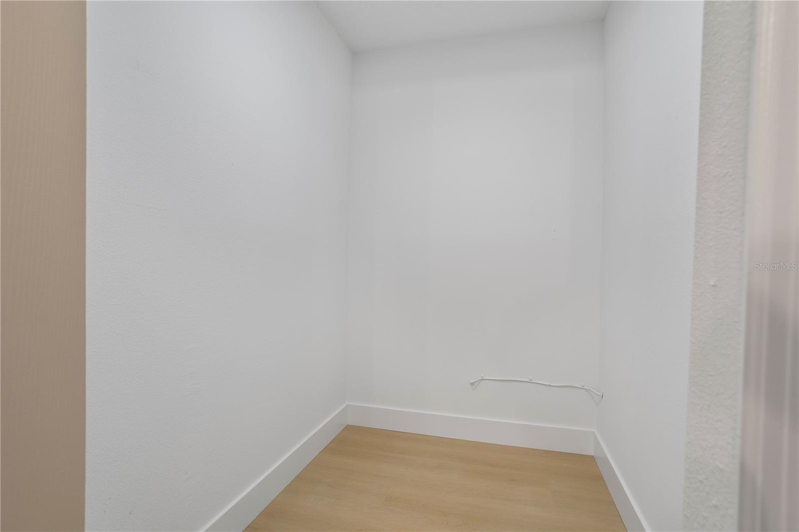 STERLING OAKS - Residential