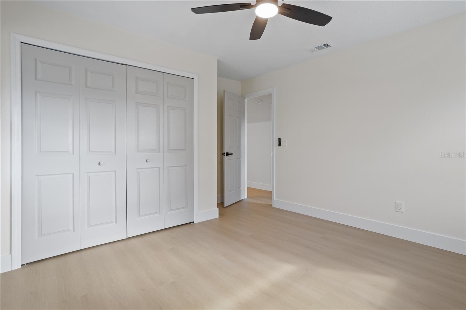 STERLING OAKS - Residential