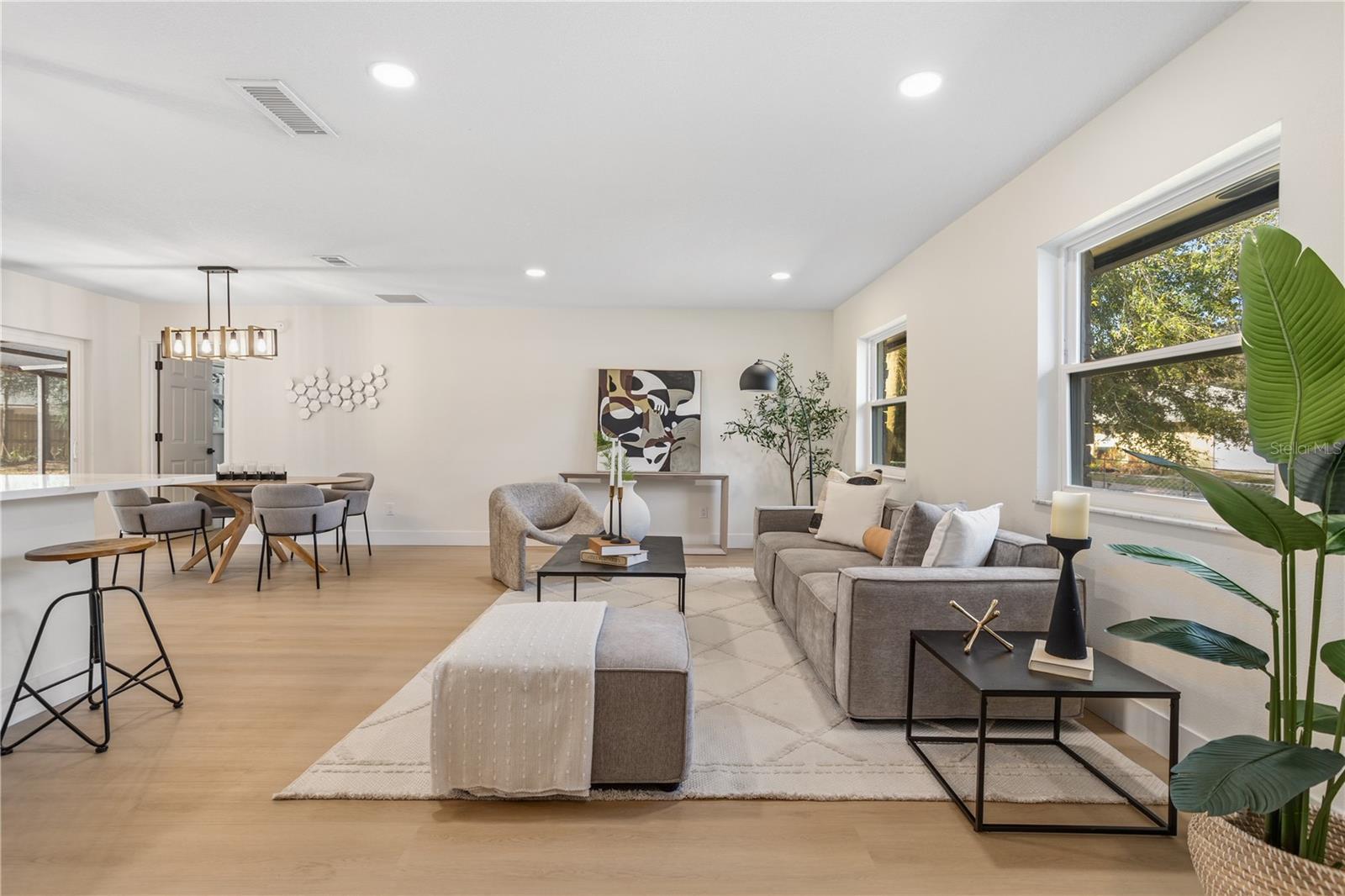 STERLING OAKS - Residential