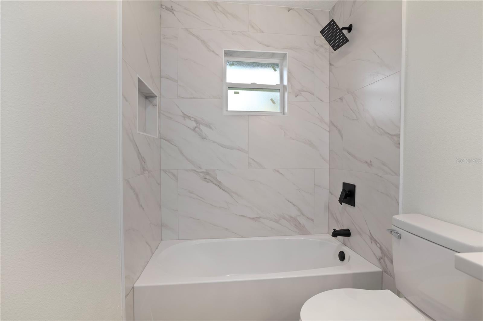 STERLING OAKS - Residential