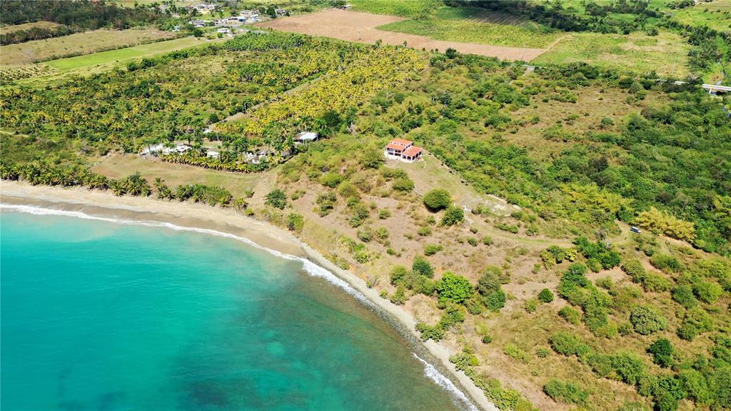 PATILLAS 3 BEACHFRONT PARCELS 1MILE SANDY BEACH - Farm
