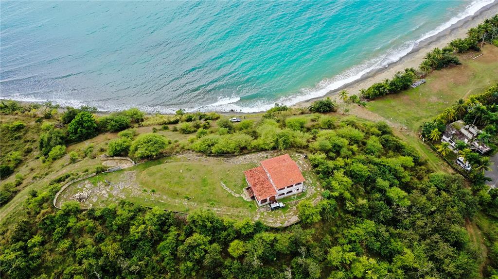 PATILLAS 3 BEACHFRONT PARCELS 1MILE SANDY BEACH - Farm