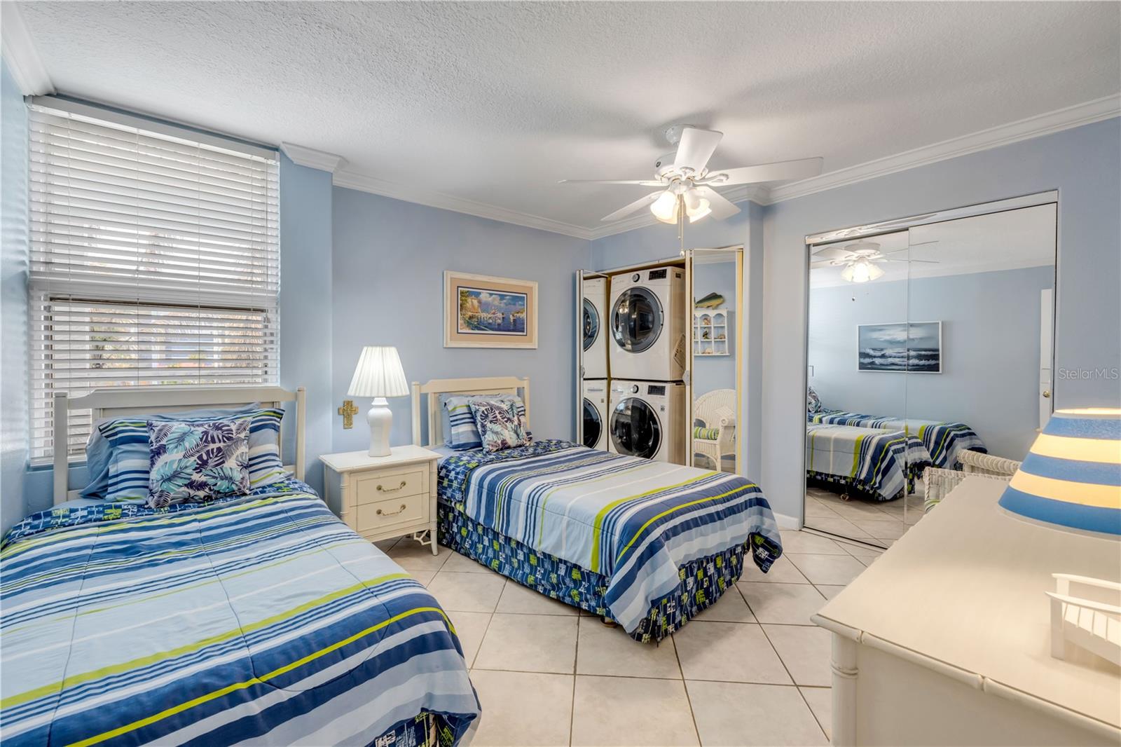 OCEAN VIEW TOWERS - Residential