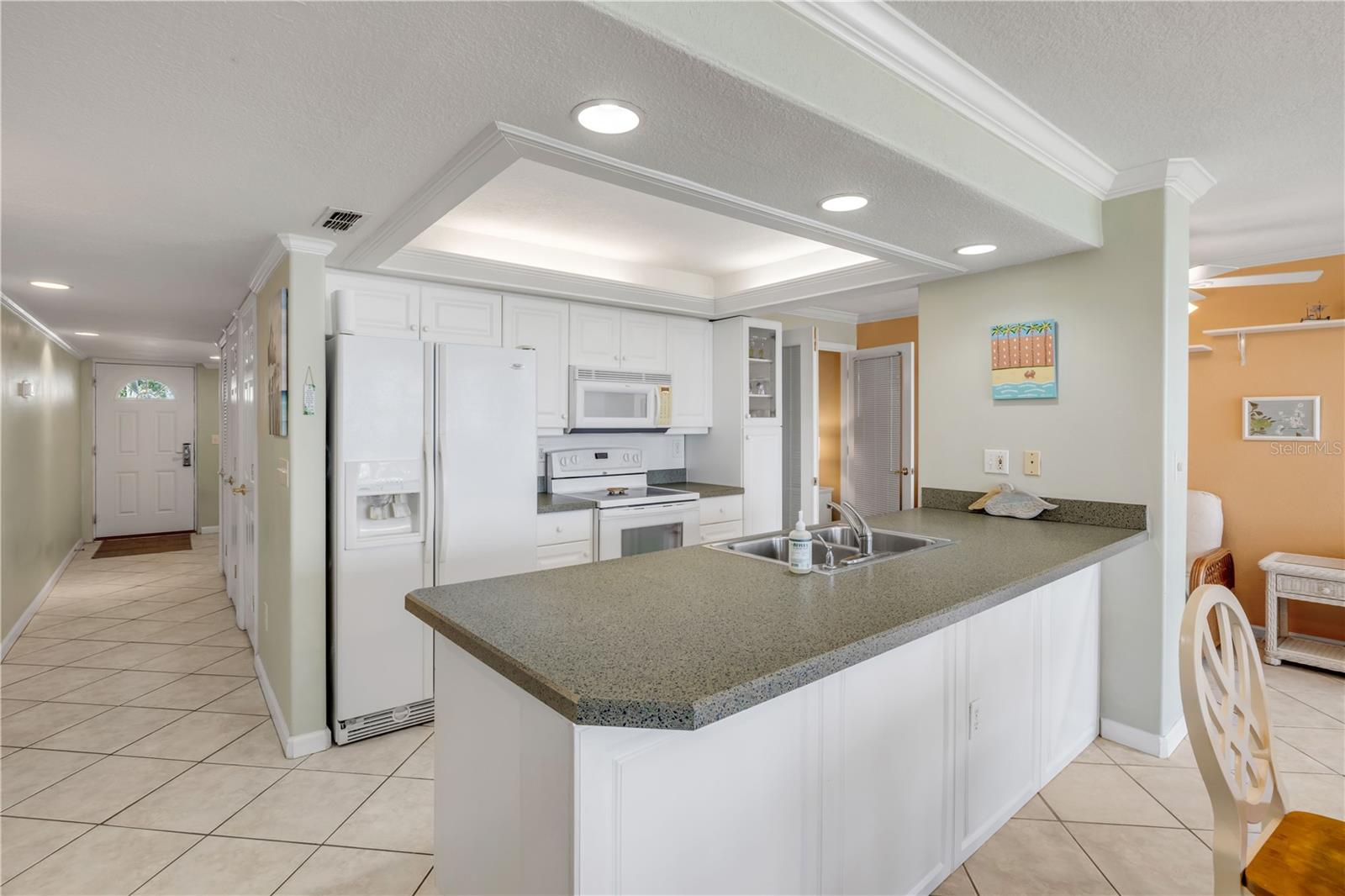 OCEAN VIEW TOWERS - Residential