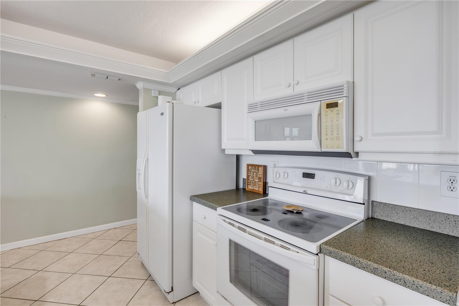 OCEAN VIEW TOWERS - Residential