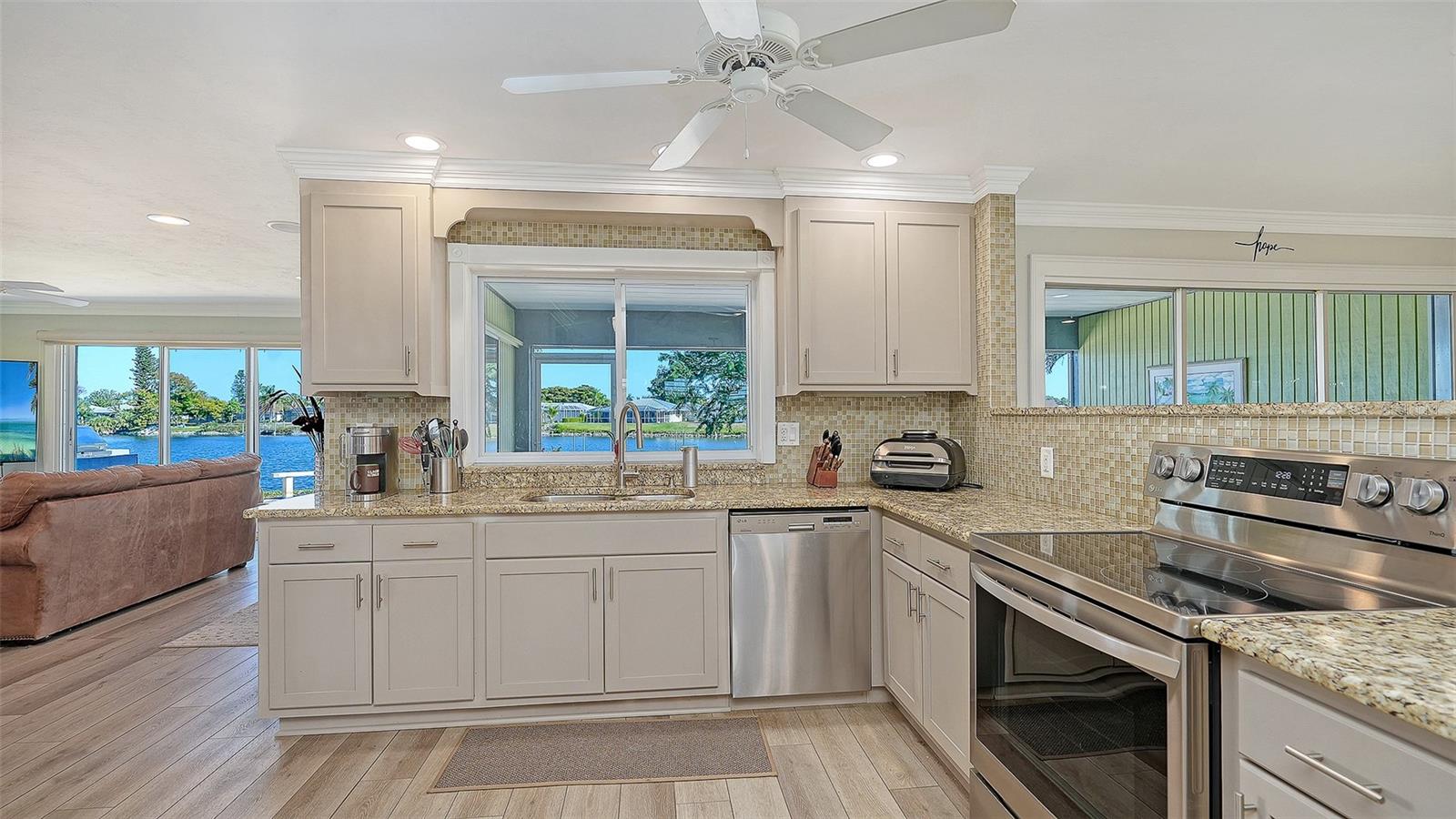 VENICE GARDENS SEC 2 - Residential