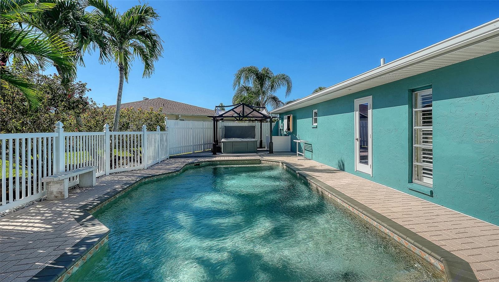 VENICE GARDENS SEC 2 - Residential