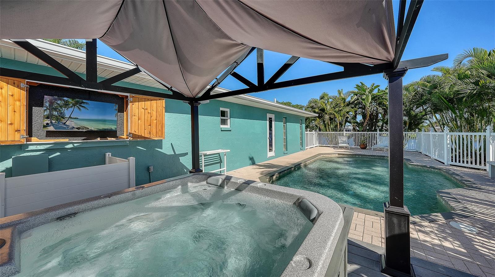 VENICE GARDENS SEC 2 - Residential