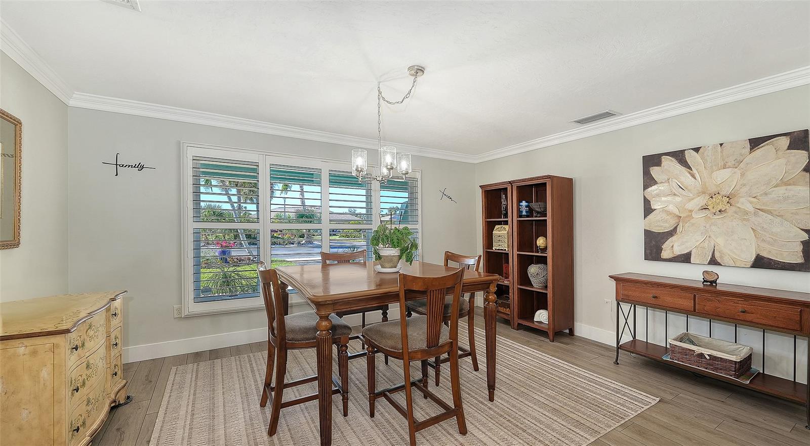 VENICE GARDENS SEC 2 - Residential