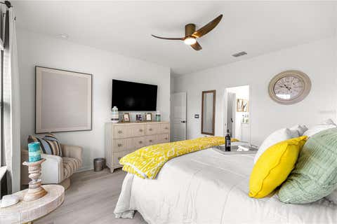 Tiny photo for 4417 NW 14th Loop, Ocala, FL 34482 (MLS # OM727873)