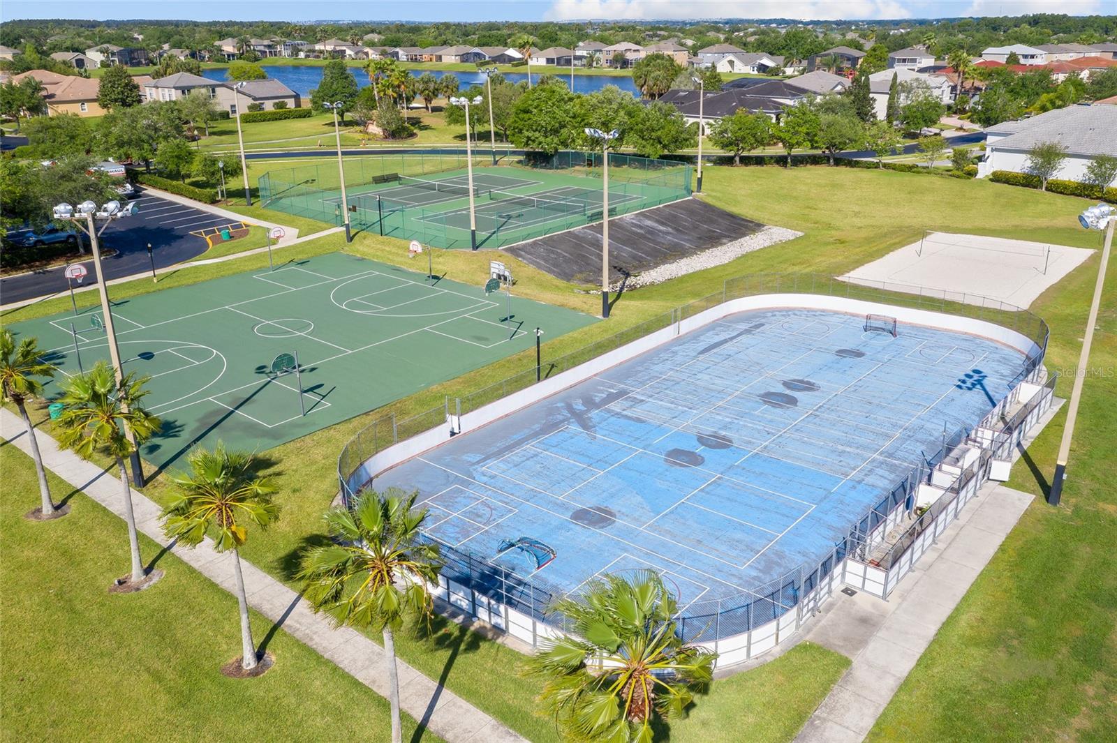 STONEYBROOK WEST - Residential