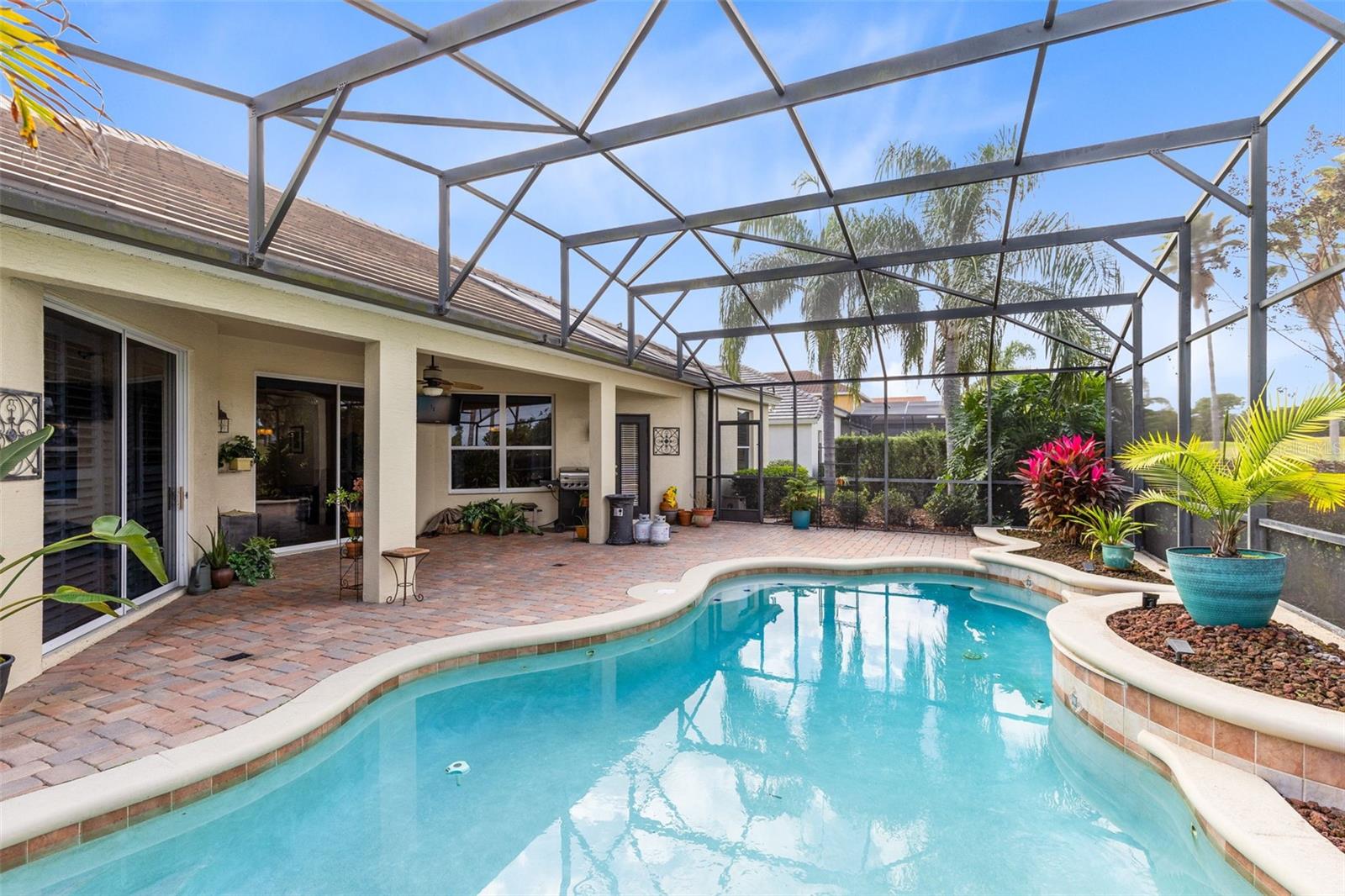 STONEYBROOK WEST - Residential