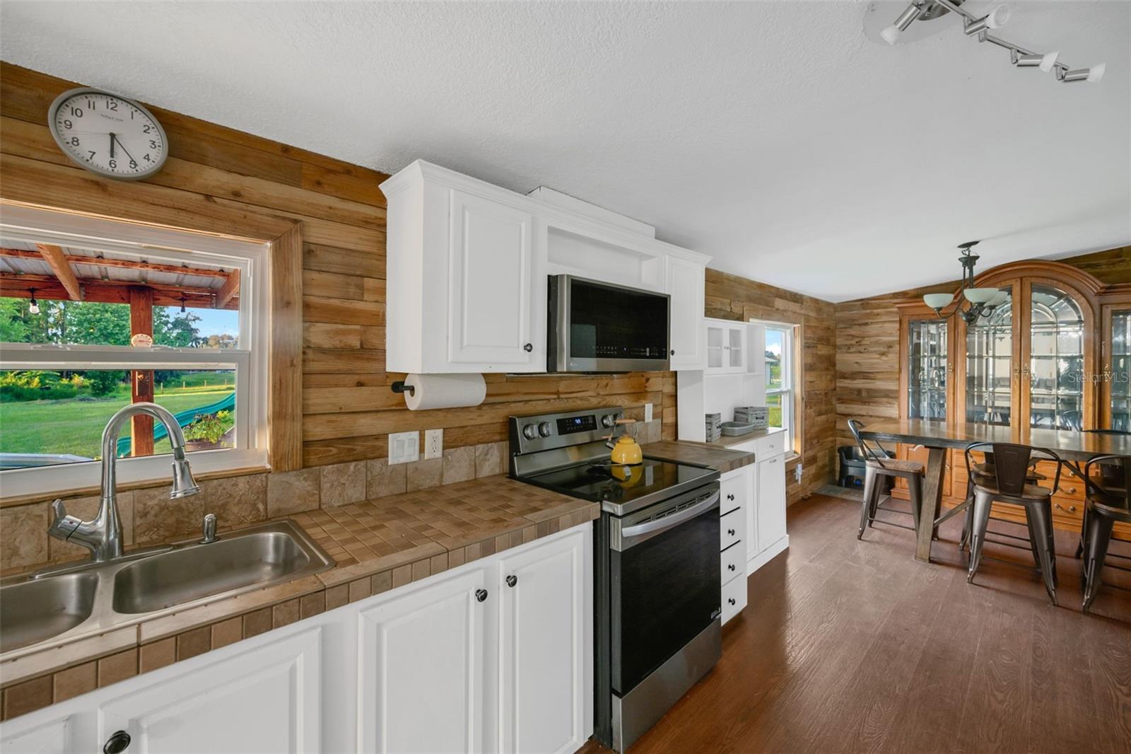 3858 E KNIGHTS GRIFFIN ROAD