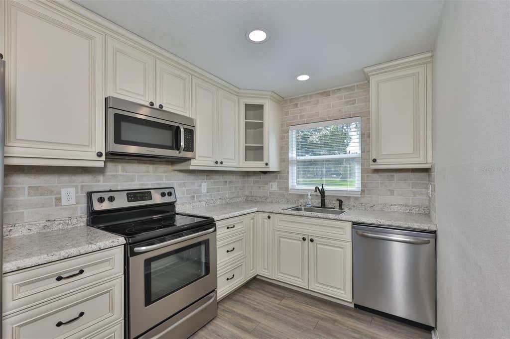 Photo of 4306 Strauss Road, Plant City, FL 33565 (MLS # TB8517444)