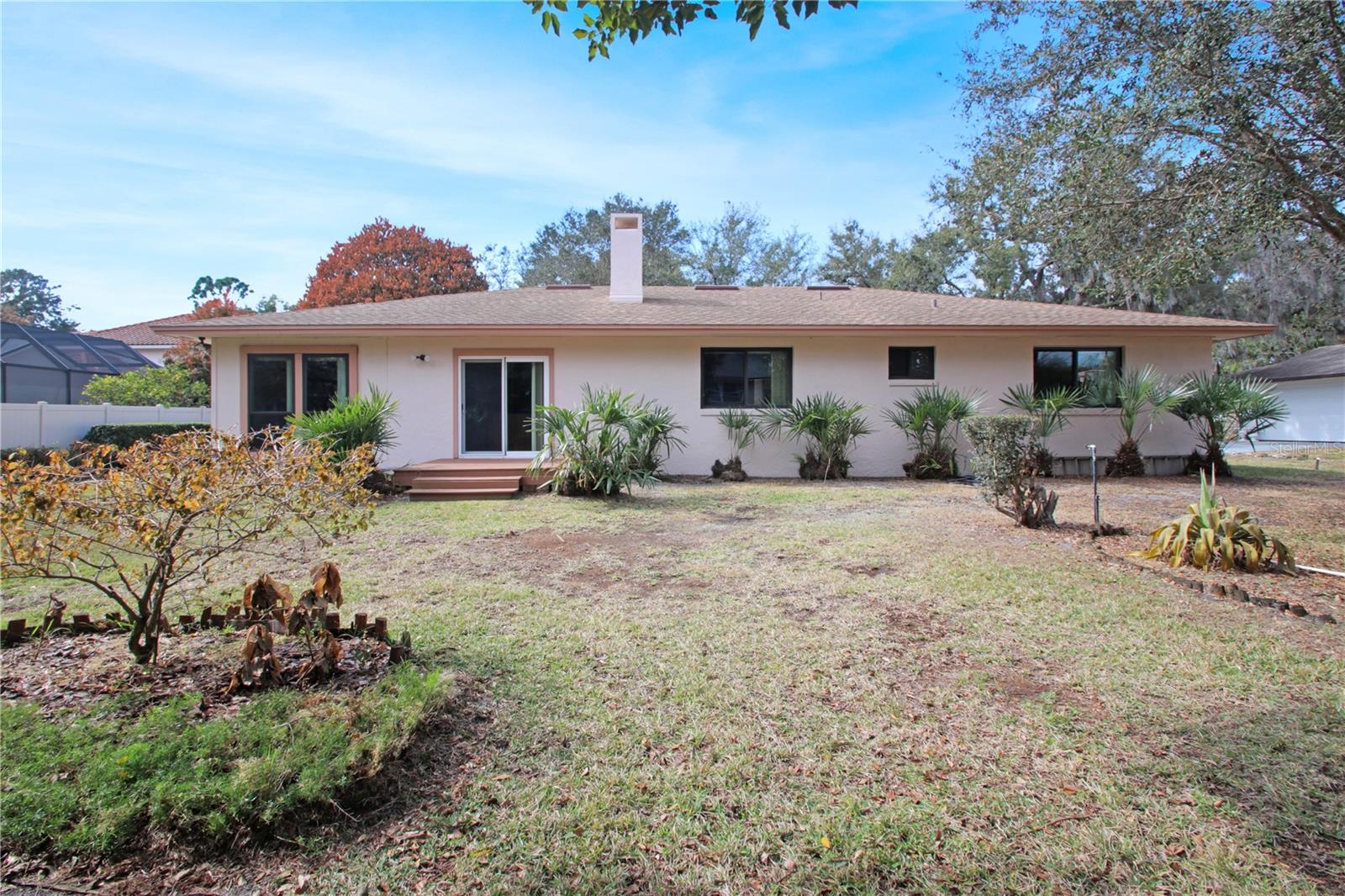 LAKE WAUNATTA WOODS - Residential