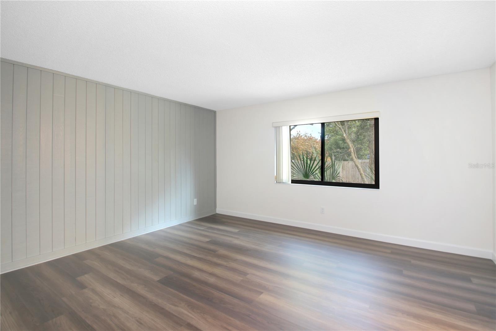 LAKE WAUNATTA WOODS - Residential