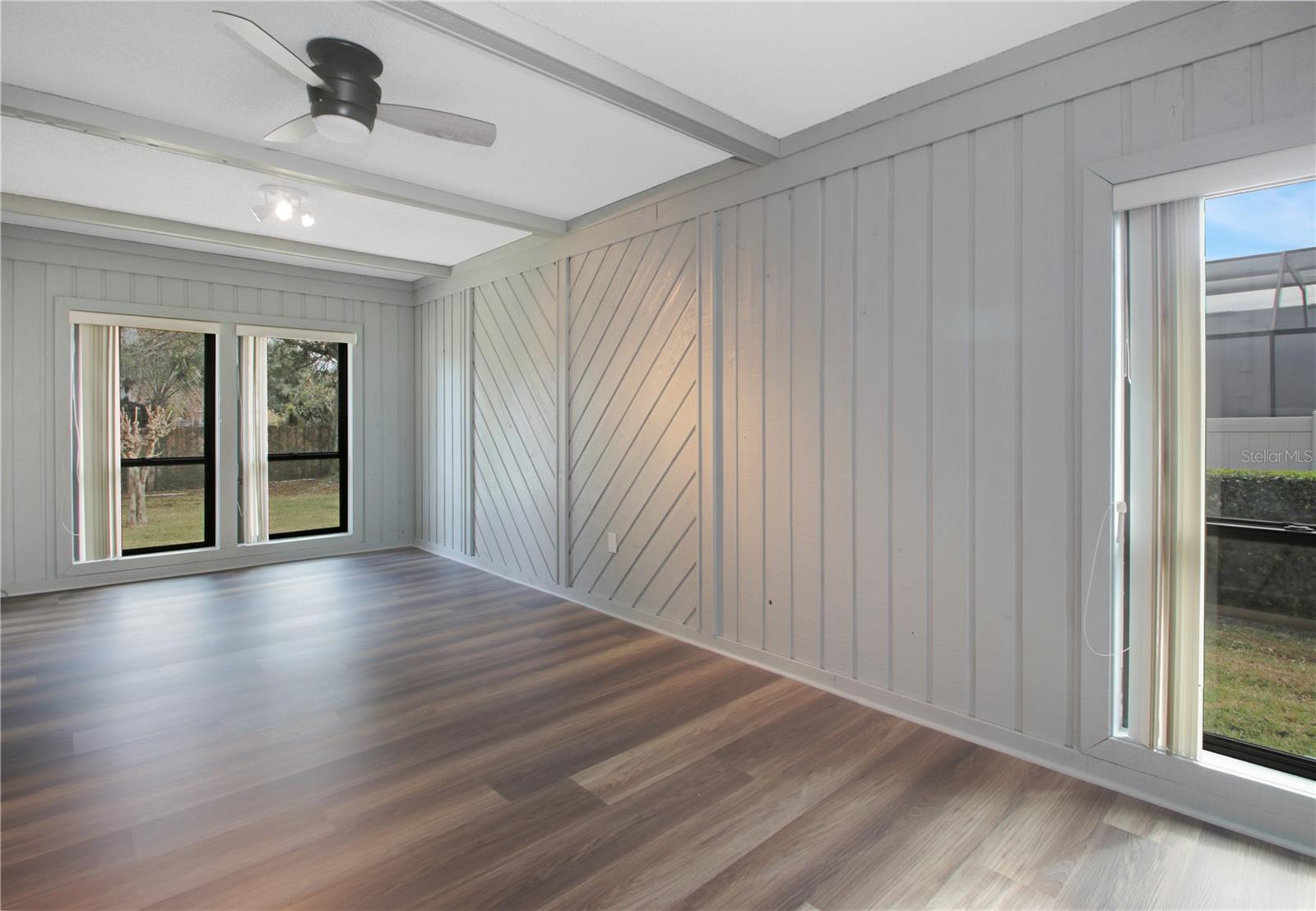 LAKE WAUNATTA WOODS - Residential