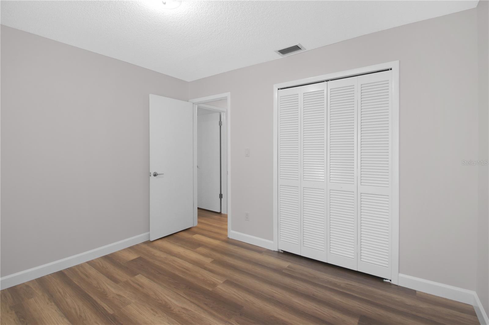 LAKE WAUNATTA WOODS - Residential