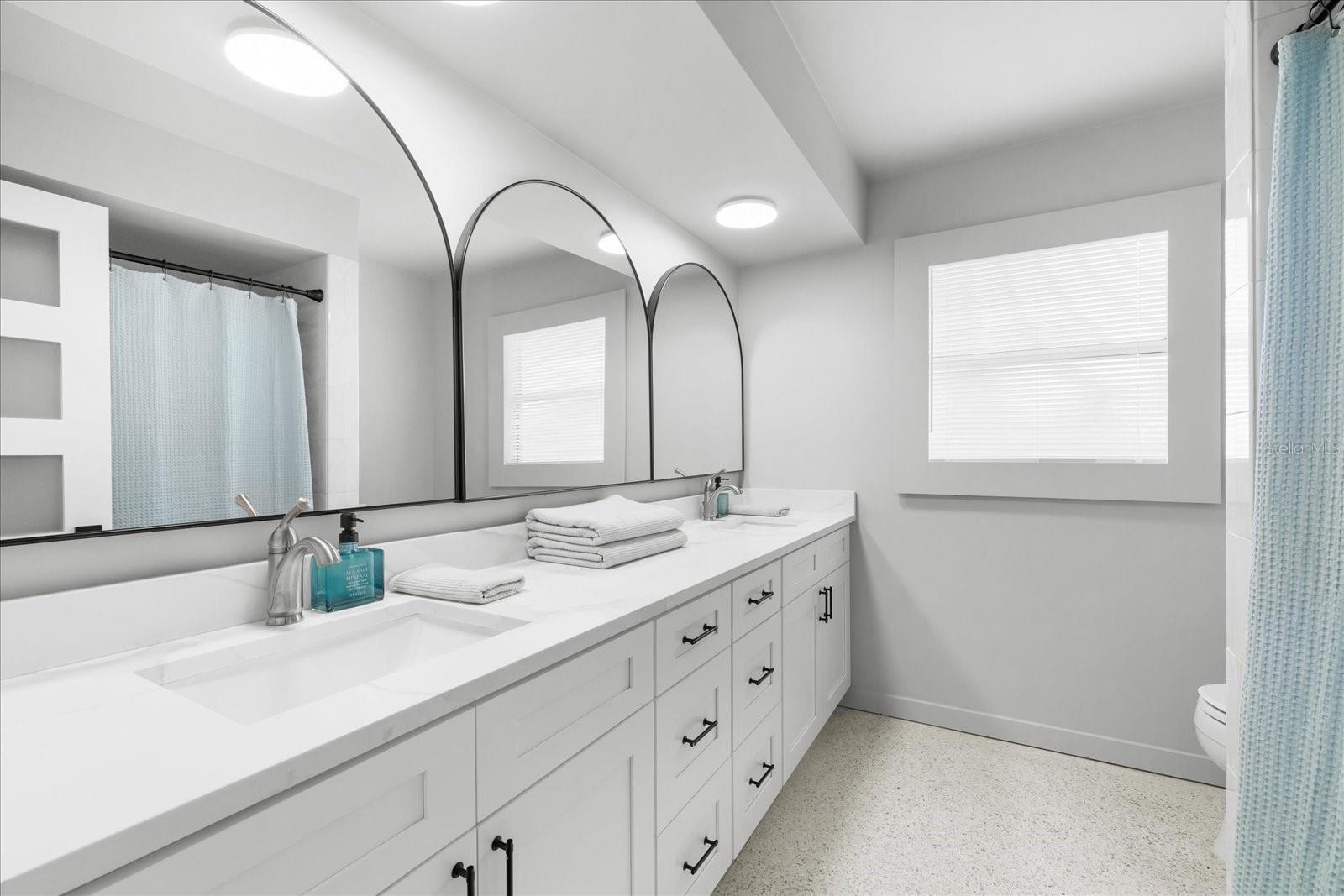 PARADISE ISLAND 4TH ADD - Residential