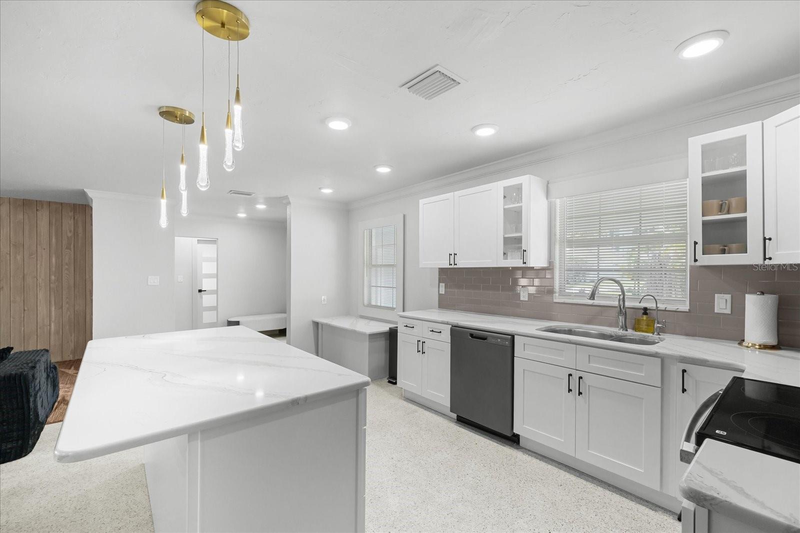 PARADISE ISLAND 4TH ADD - Residential