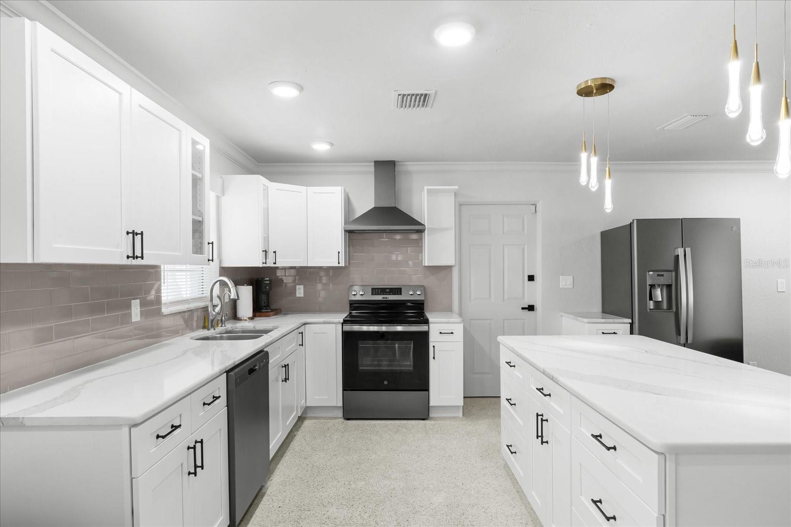 PARADISE ISLAND 4TH ADD - Residential