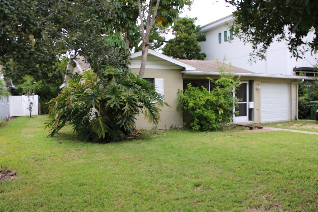 Photo of 316 Como Street, Tampa, FL 33606 (MLS # TB8549360)