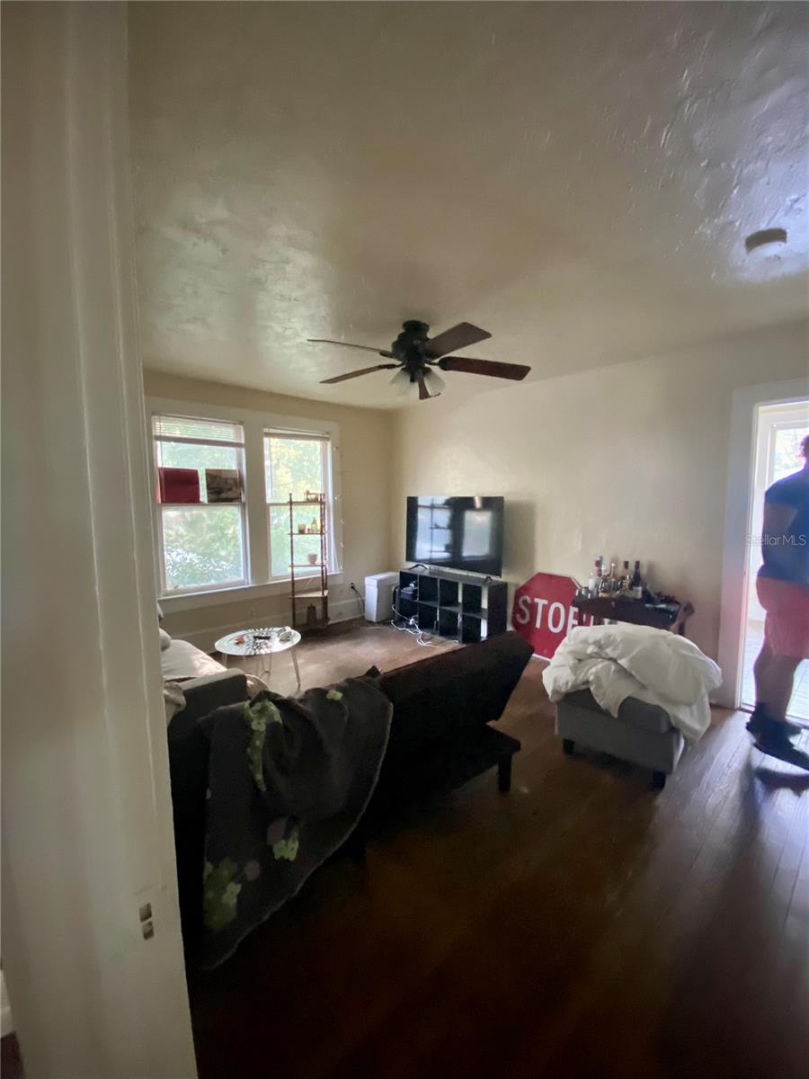 BROWNS ADD -HICKSON REP - Residential Income