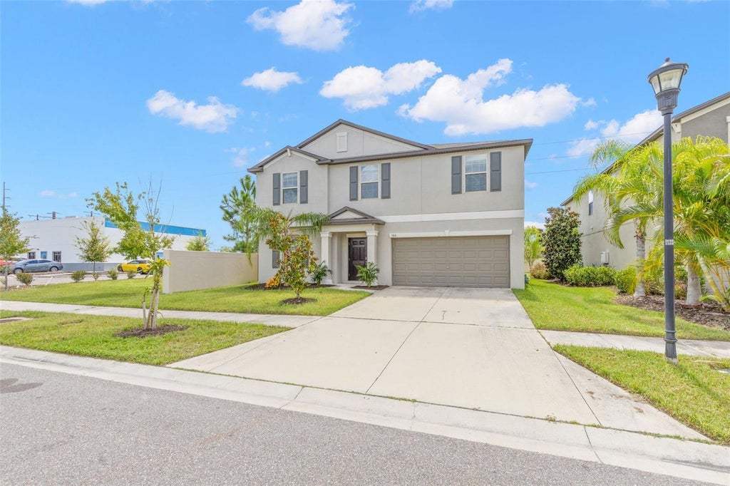 Photo of 5061 White Chicory Drive, Apollo Beach, FL 33572 (MLS # TB8548288)