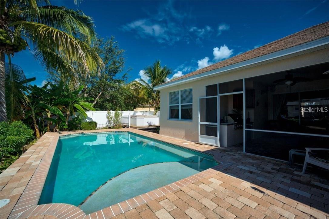 WATER OAK UNIT ONE - Residential Lease