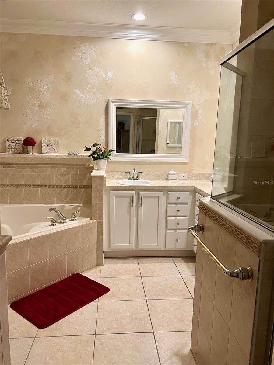 WATER OAK UNIT ONE - Residential Lease