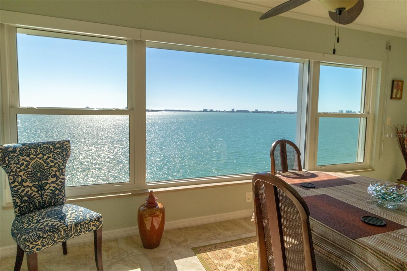 TOWN SHORES - Residential