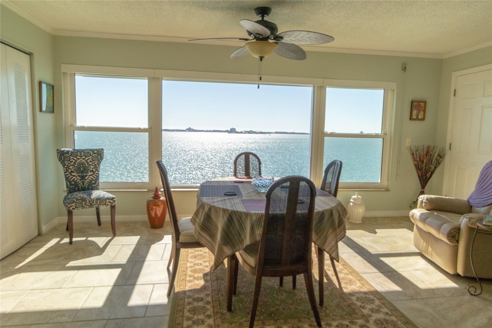 TOWN SHORES - Residential