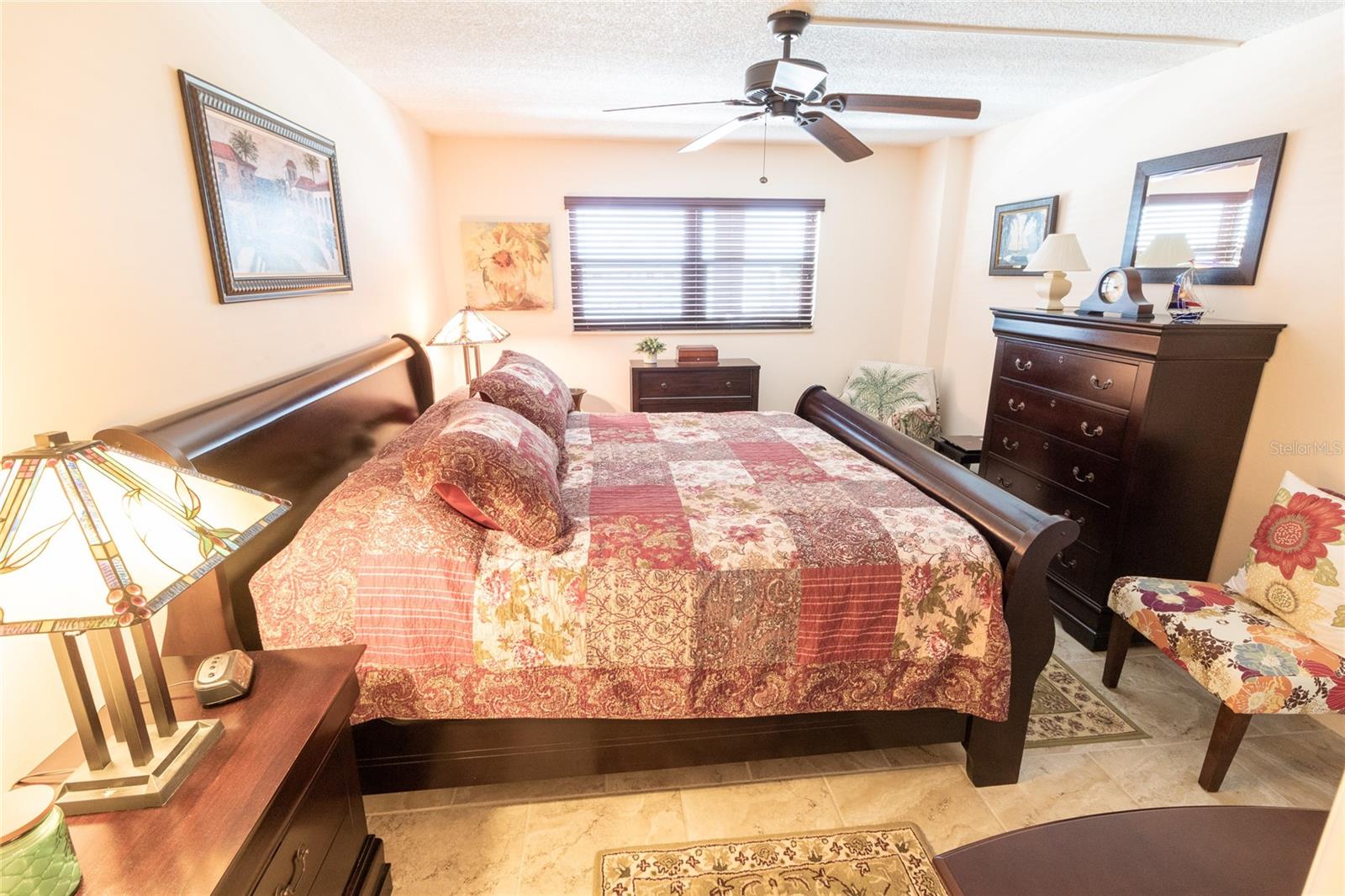 TOWN SHORES - Residential