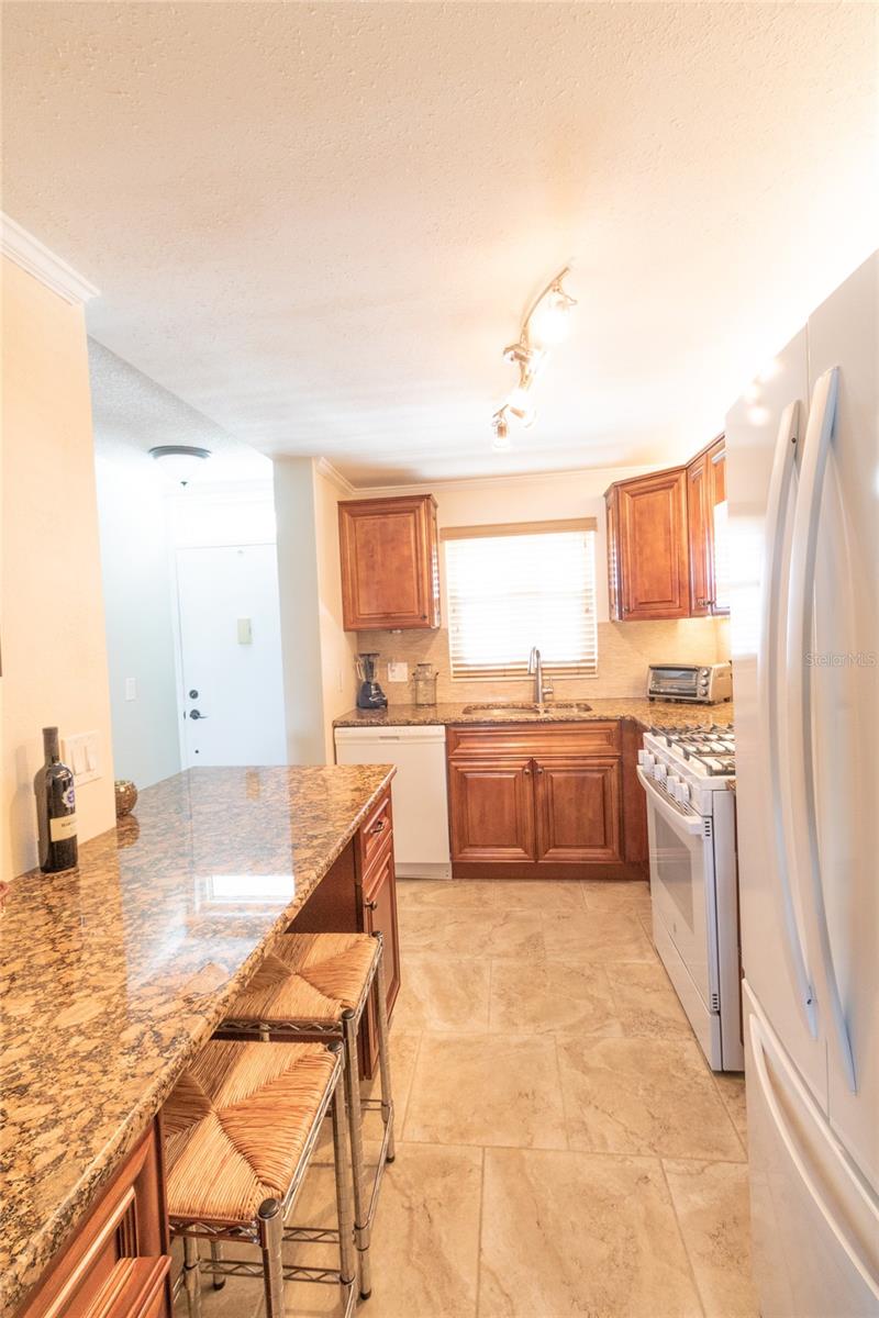 TOWN SHORES - Residential