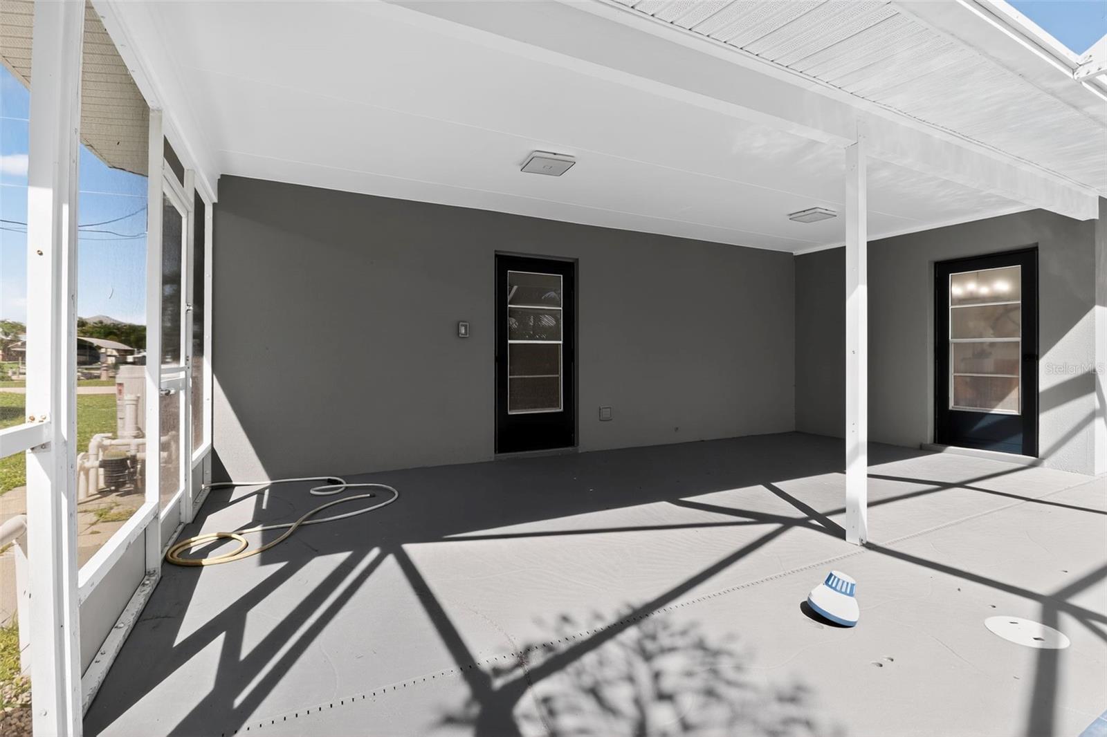 RIO VILLA - Residential Lease