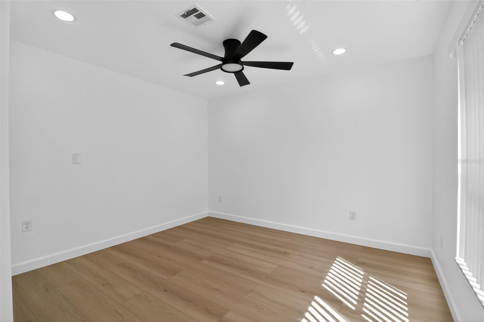 RIO VILLA - Residential Lease