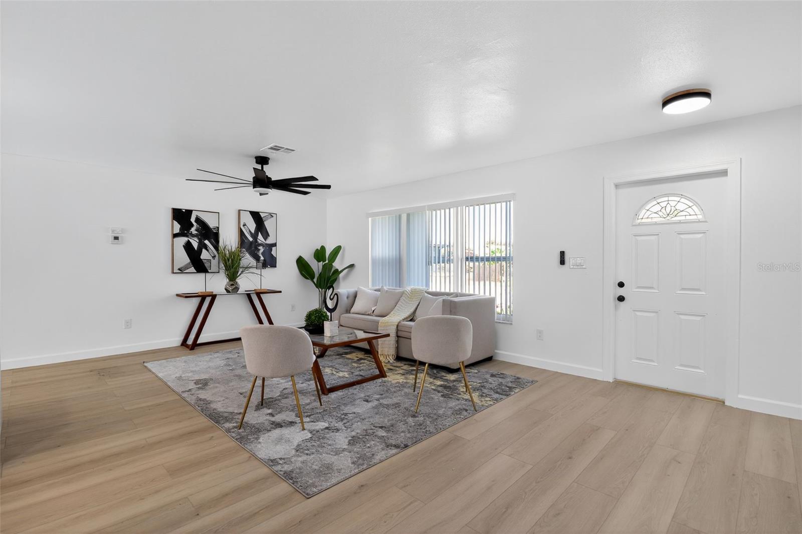 RIO VILLA - Residential Lease