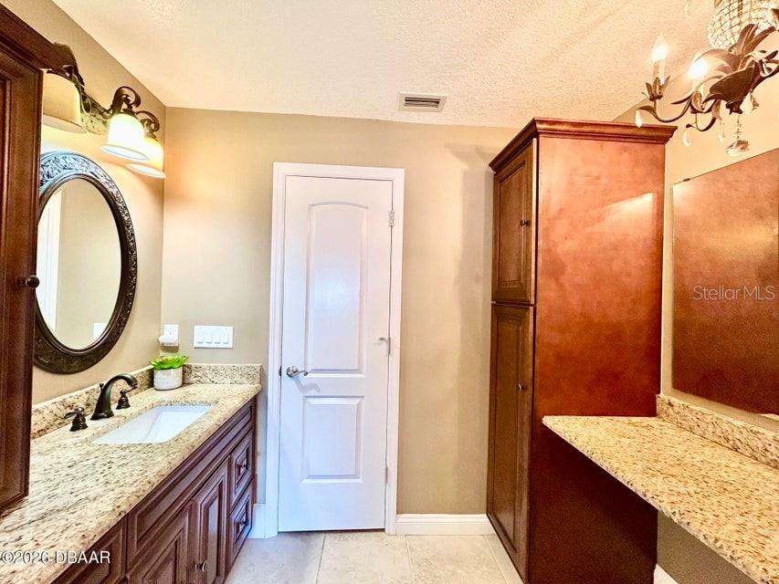 TOMOKA OAKS COUNTRY CLUB ESTATES UNITS - Residential
