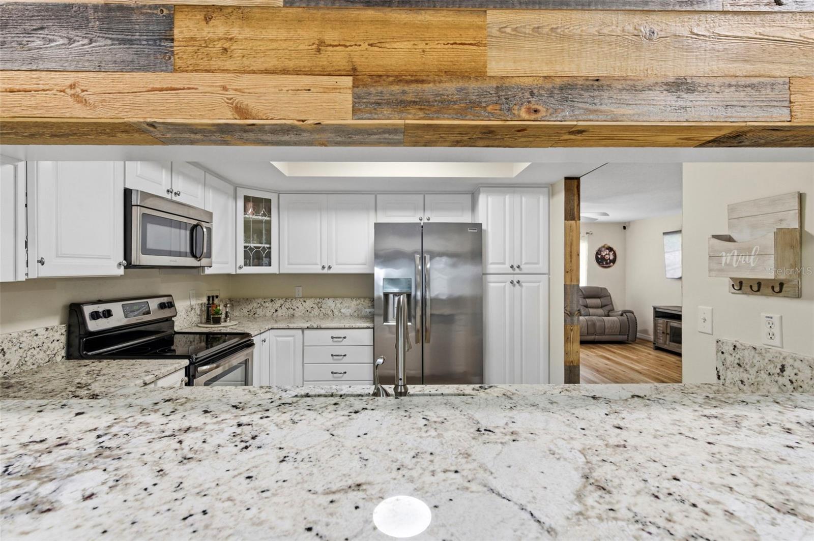 TAHITIAN DEV - Residential