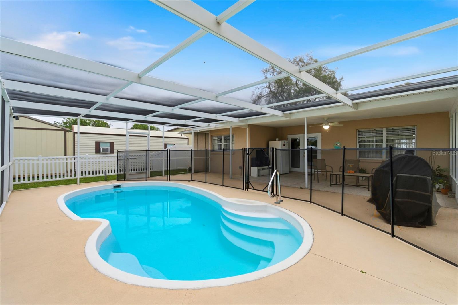 TAHITIAN DEV - Residential