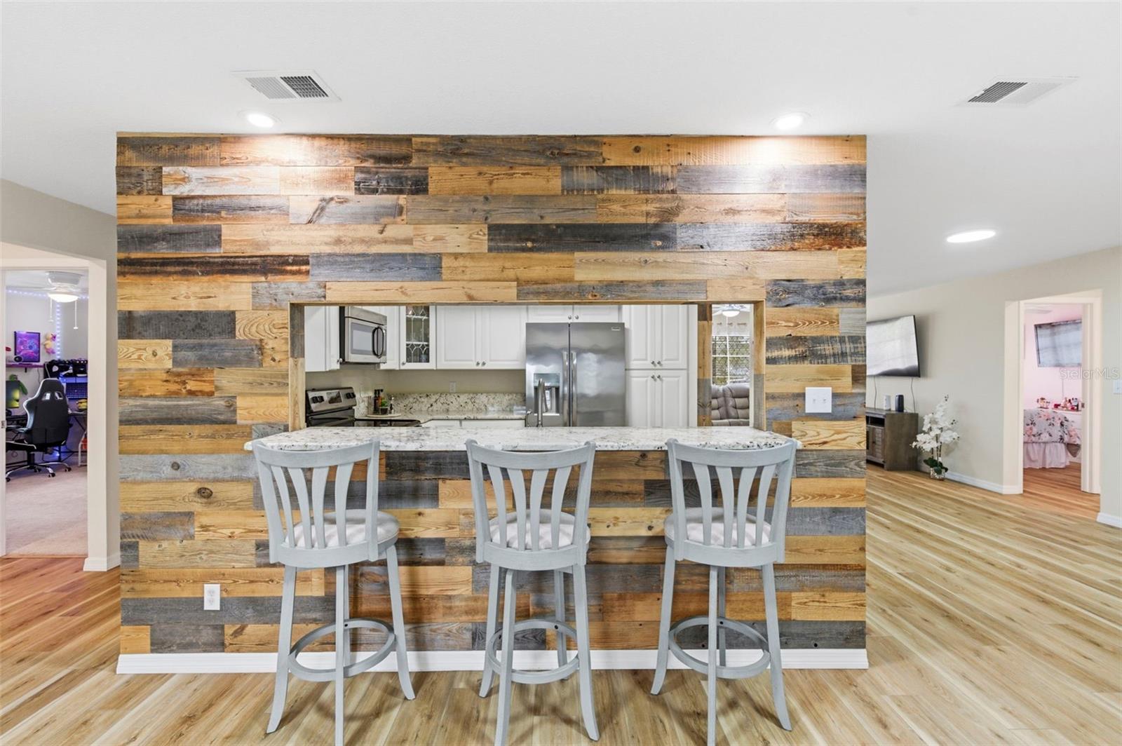 TAHITIAN DEV - Residential