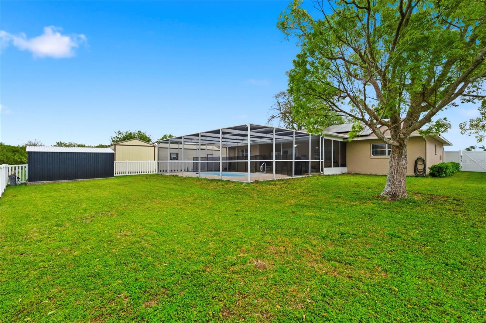 TAHITIAN DEV - Residential