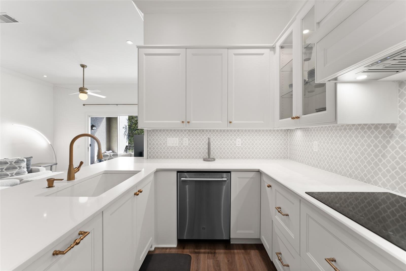 ISLAND PLACE A CONDO - Residential