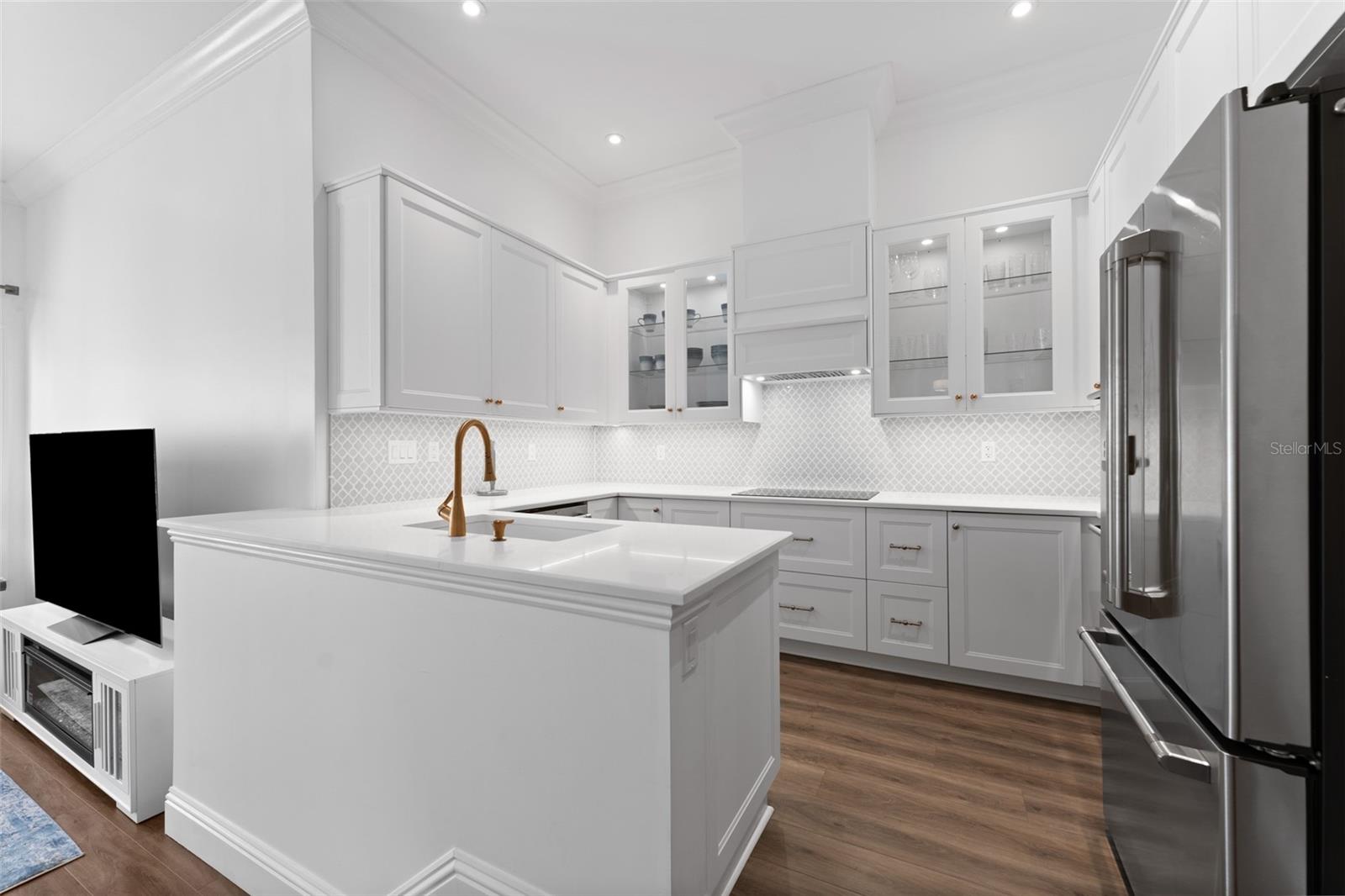 ISLAND PLACE A CONDO - Residential