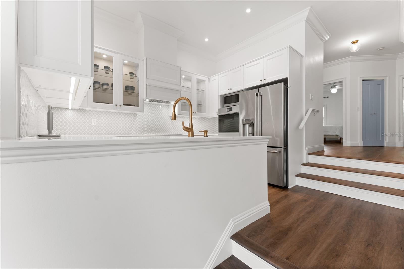 ISLAND PLACE A CONDO - Residential